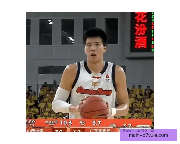 粤记更新焦泊乔伤情无碍现身发布会